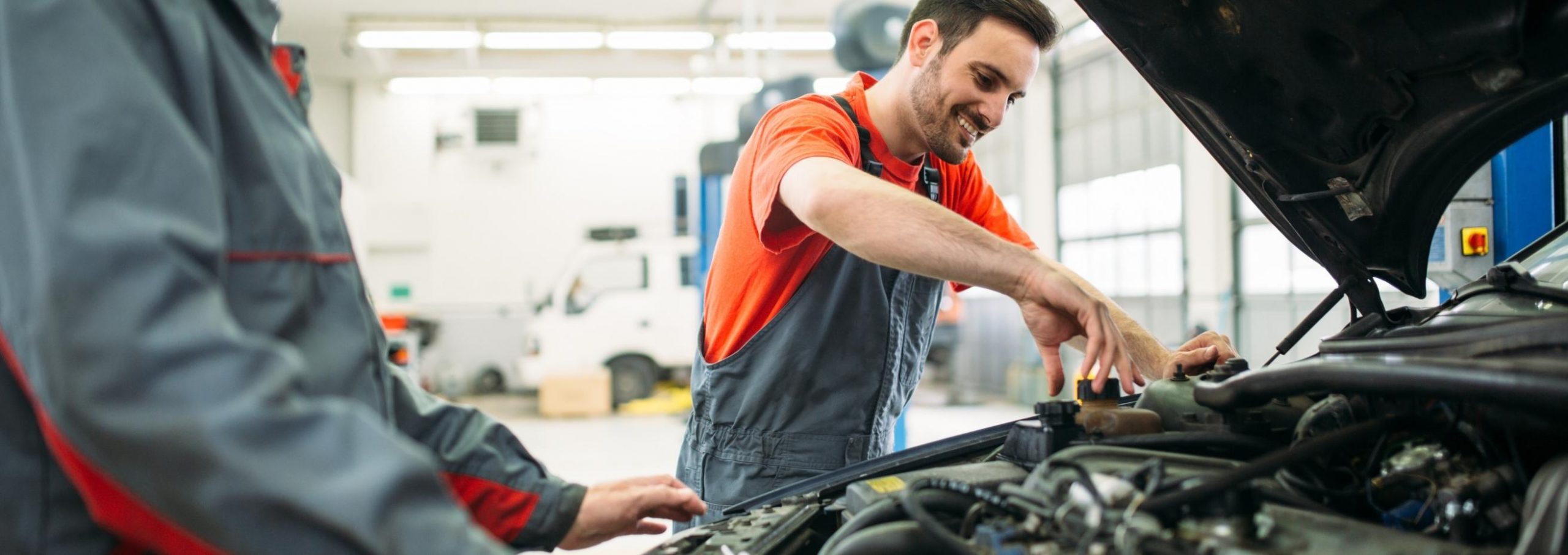 5 Best Online Associate in Automotive Technology College Cliffs